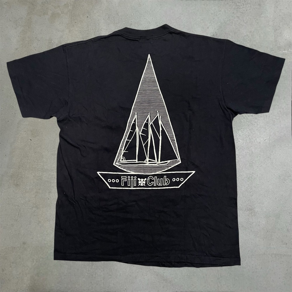 Vintage Fiji T-Shirt Mens XL-XXL Black 1989 Fiji Club Sailboat Single Stitch USA